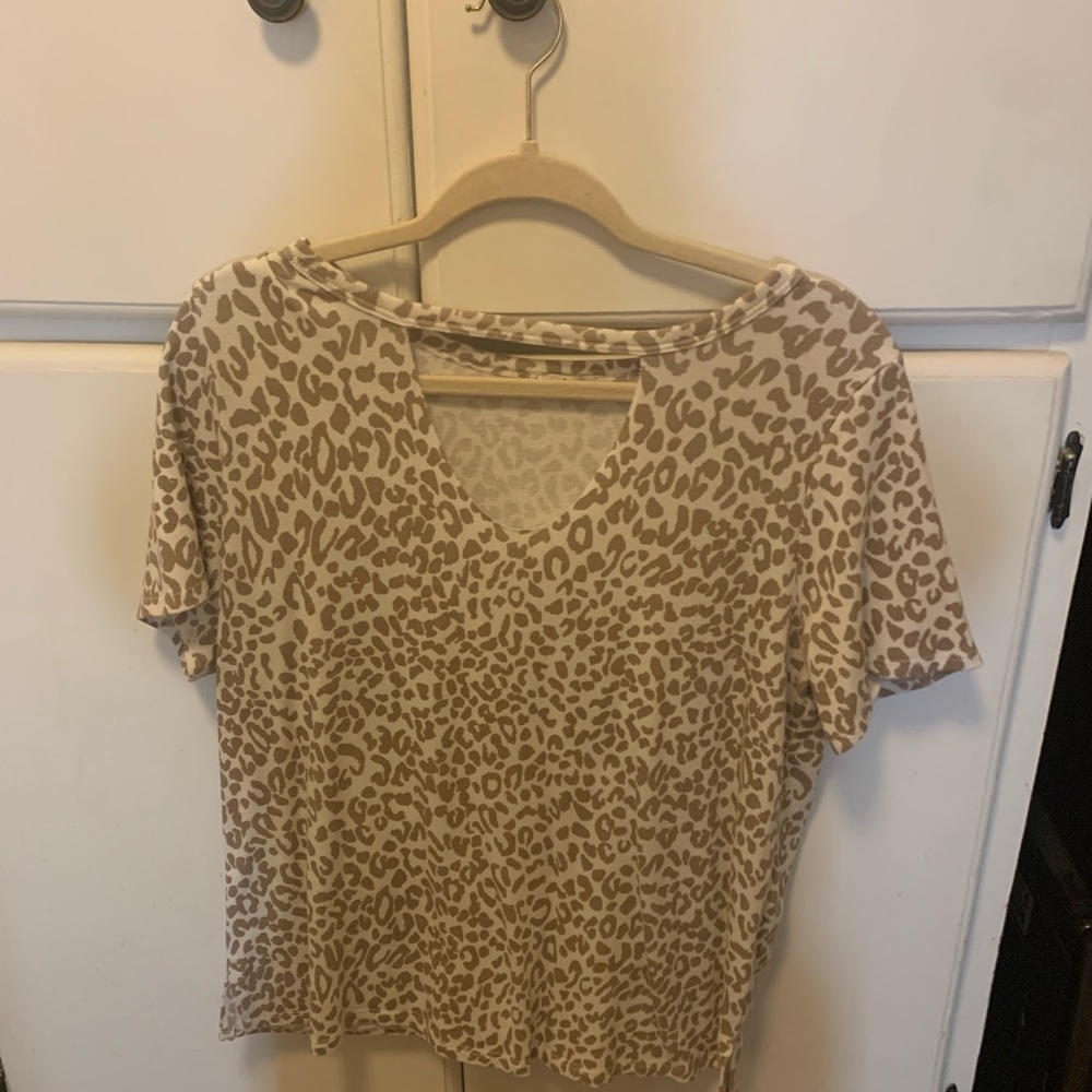 Leopard tee with cutout neck detail